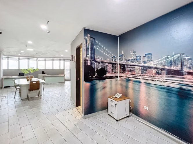 Venta de Oficina Bay View Amoblada