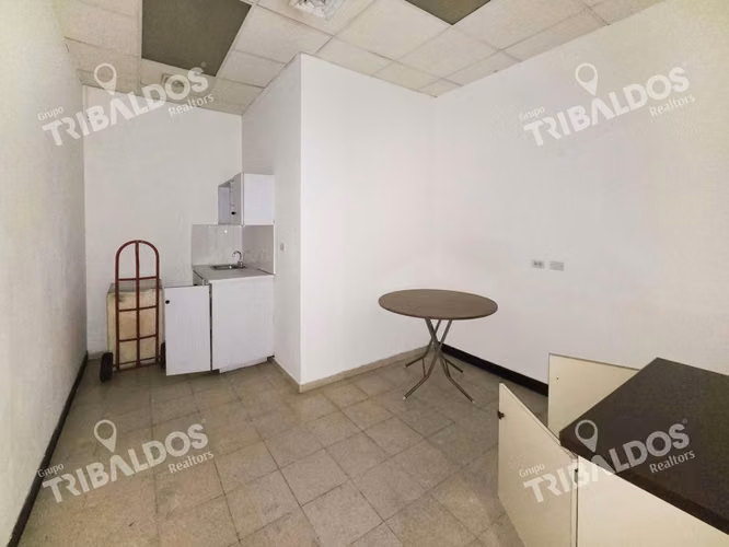 Venta de Local Comercial en Edison Plaza Vía Ricardo J. Alfaro