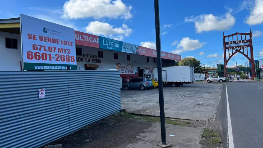 Banco Vende Lote cerca de los terrenos de la feria de David