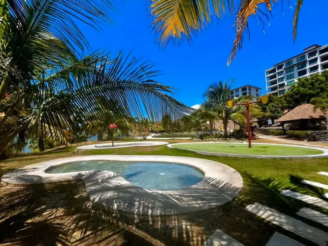 Venta de Apartamento en La Ensenada con Terraza Privada