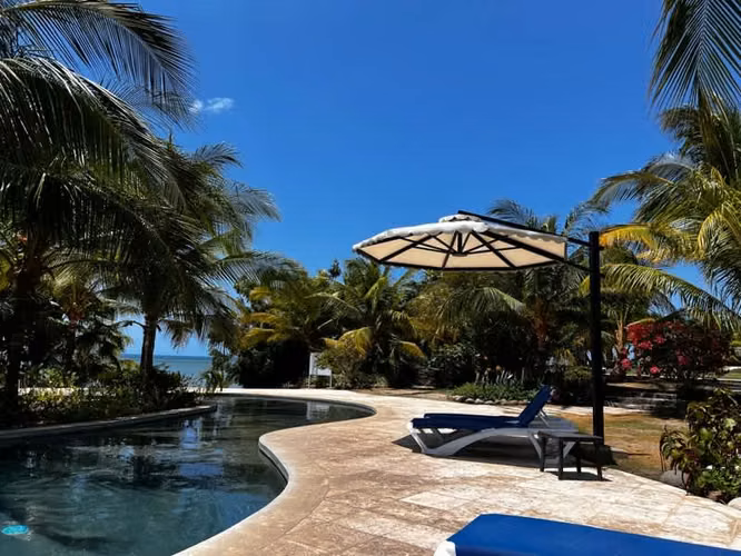 Venta de Apartamento en La Ensenada con Terraza Privada