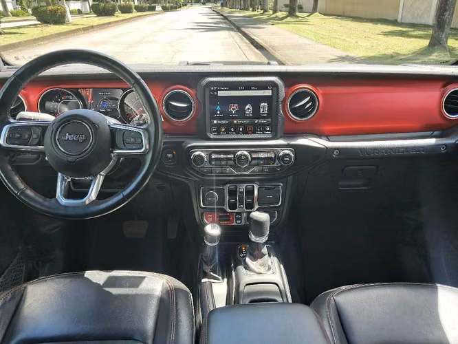 Vendo Jeep Wrangler Rubicon 2022 Con solo 26,513 kms 4x4