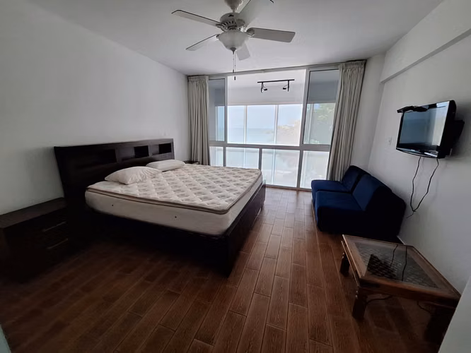 VENTA Apartamento en Farallon frente al mar