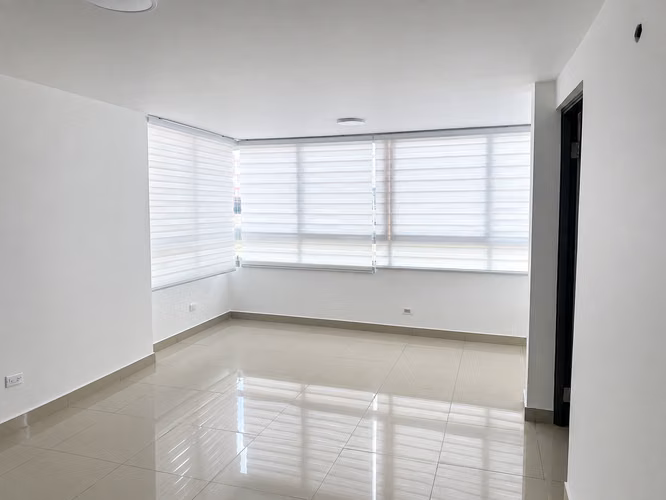 Apartamento de 3 recamaras en Coco del Mar y Calle 50 Final
