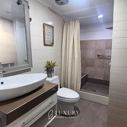 Venta Edificio con 9 Apartamentos Amoblados Clayton