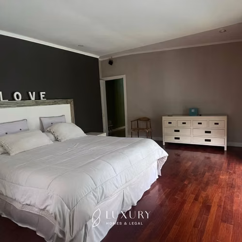 Venta Edificio con 9 Apartamentos Amoblados Clayton