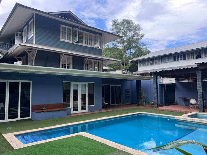 Venta Edificio con 9 Apartamentos Amoblados Clayton
