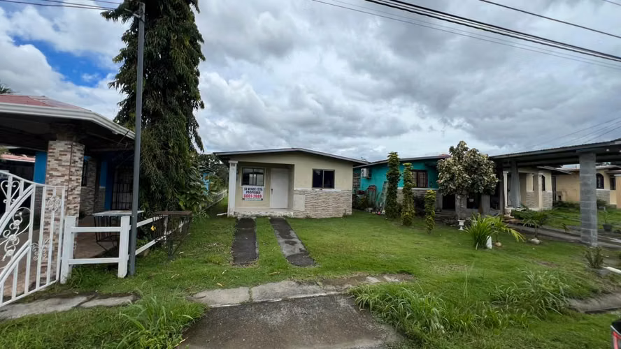 Banco Vende Casa en el Residencial Las Fuentes - Chiriquí