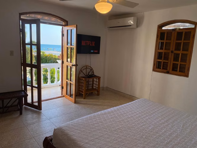 ALQUILER/VENTA DE VILLAS FRENTE AL MAR PLAYA BLANCA
