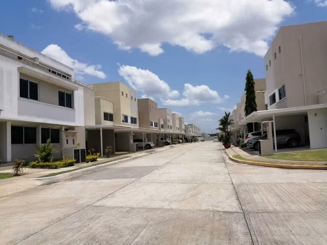 VENTA DE CASA EN COSTA SUR VILLAGE (8)