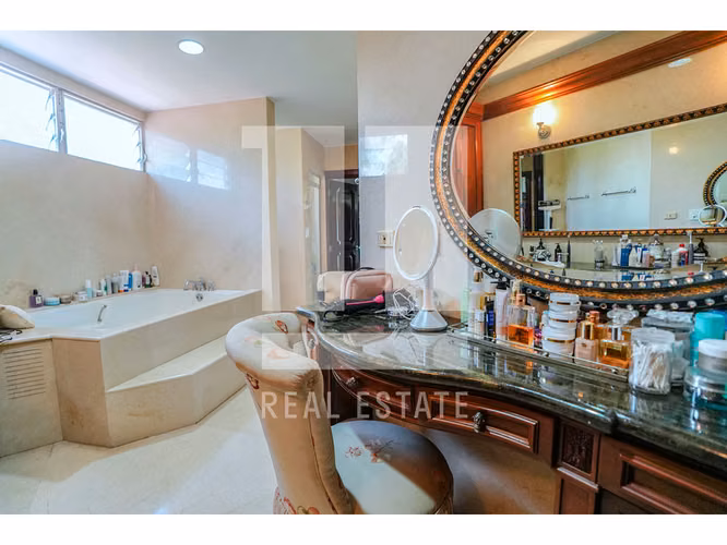 Se vende casa en Altos del Golf, Heritage - Imagen 16