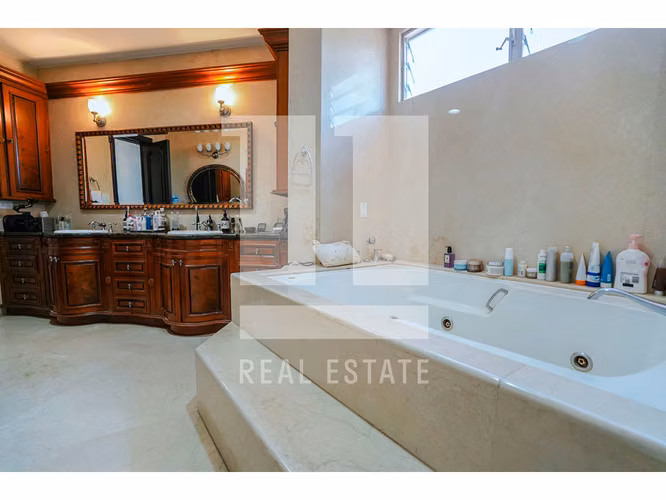 Se vende casa en Altos del Golf, Heritage - Imagen 17