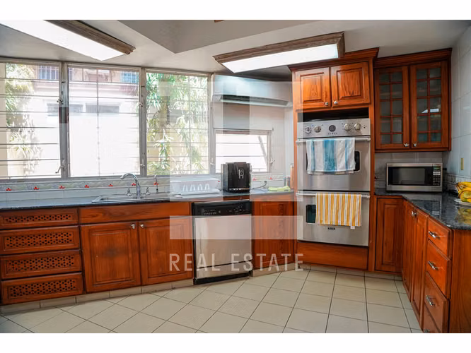 Se vende casa en Altos del Golf, Heritage - Imagen 6