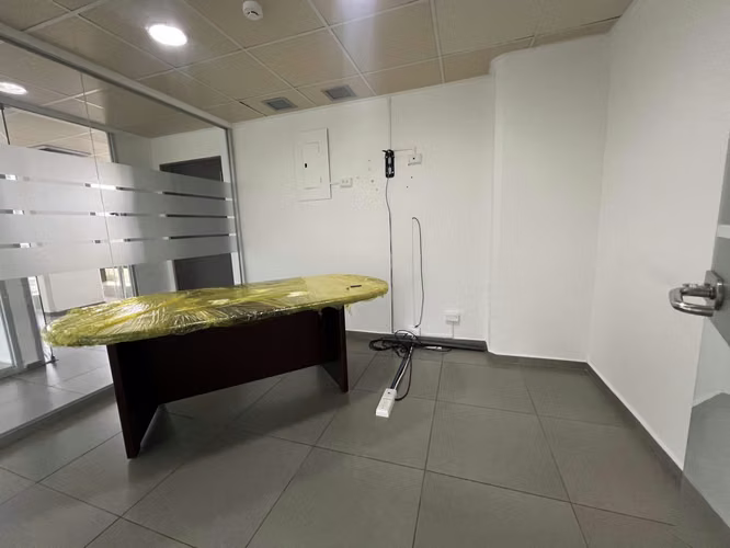 OFICINA EN ALQUILER PH VALLARINO ALQUILER OBARRIO 200m2 - Imagen 11