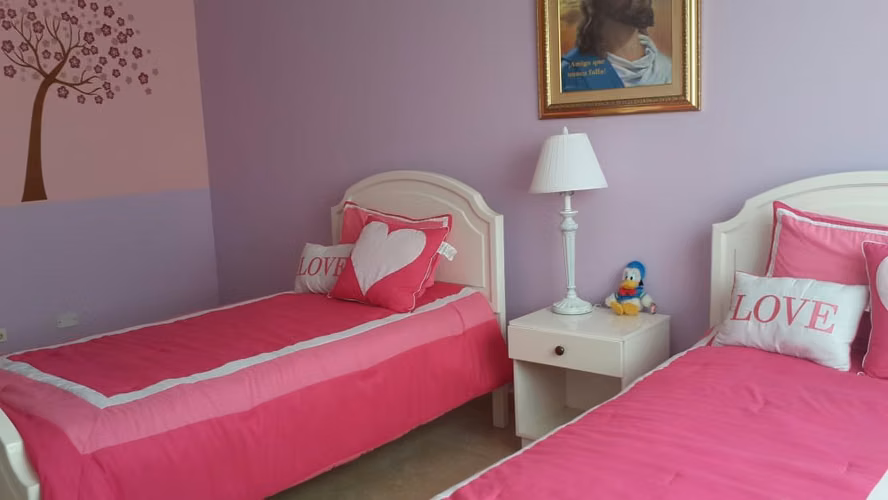 SE VENDE AMPLIA CASA EN VILLAS DEL GOLF, VILLA ALTA - Imagen 5