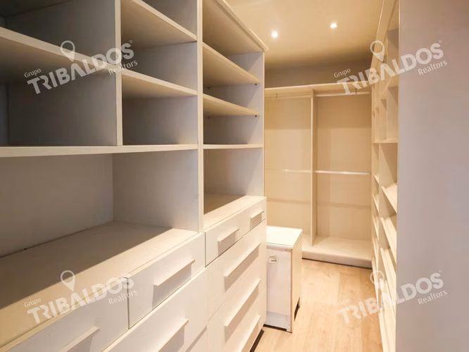 VENTA DE APARTAMENTO FRENTE AL MAR | REMODELADO | 4 PARKINGS | COCO DEL MAR - Imagen 12