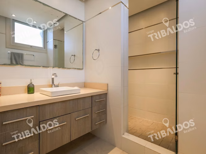 VENTA DE APARTAMENTO EN COCO DEL MAR PH COCO BAY FRENTE AL MAR