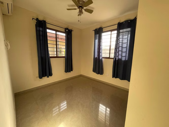 Venta o Alquiler de Casa en La Rosaleda Penonomé