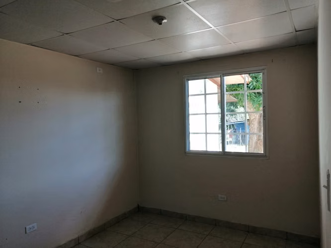 LA CHORRERA  ALQUILA APARTAMENTO DE 2 RECAMARAS, CERCA A LA ESCUELA LEOPOLDO CASTILLO