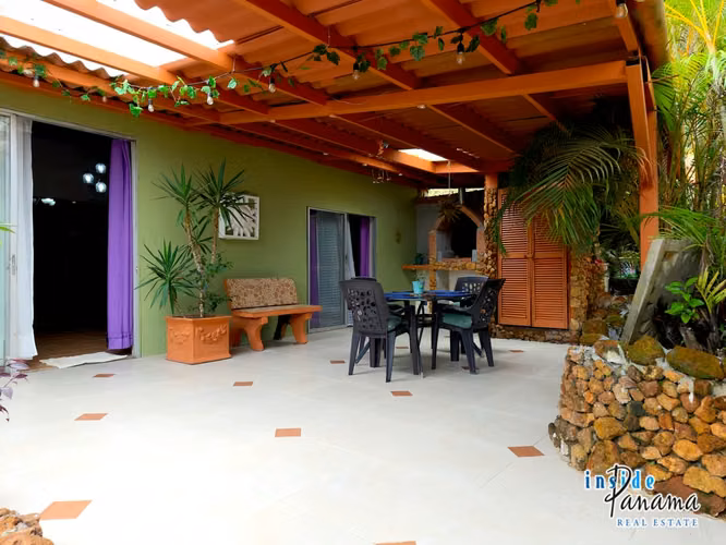 Hostal en Venta en Cerro Azul Panamá