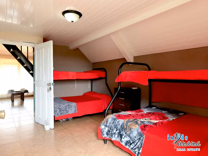 Hostal en Venta en Cerro Azul Panamá