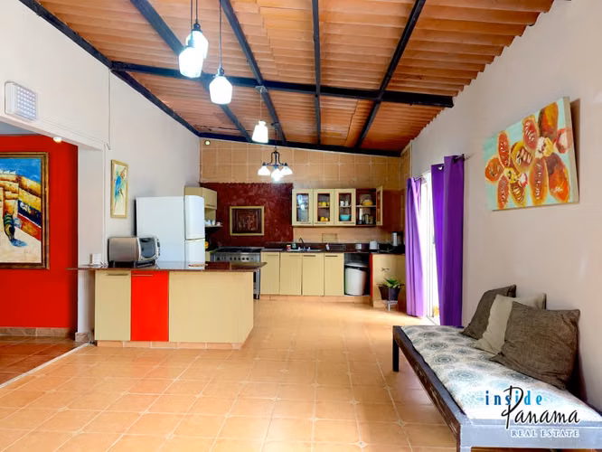Hostal en Venta en Cerro Azul Panamá