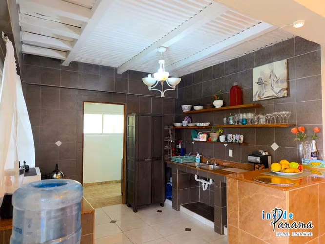 Hostal en Venta en Cerro Azul Panamá