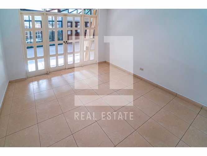 Se Vende Casa Duplex en Altos del Golf - Imagen 9