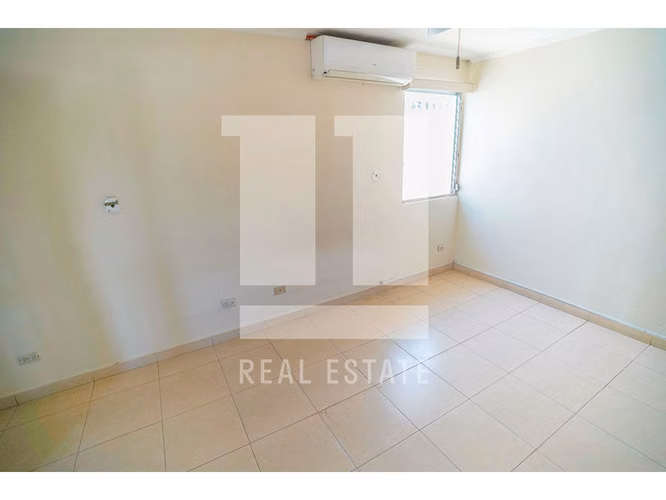Se Vende Casa Duplex en Altos del Golf - Imagen 14