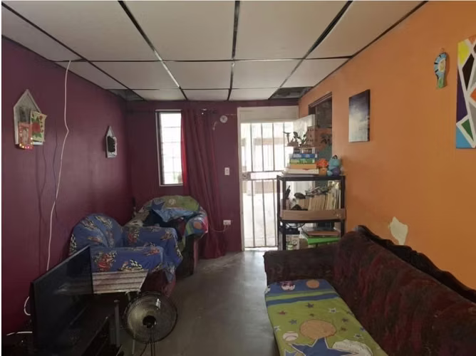 Vendo casa en Nuevo Tocumen #2242 cvd