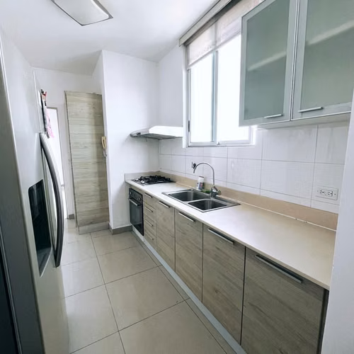 Se Vende Apartamento solo línea blanca en San Francisco.