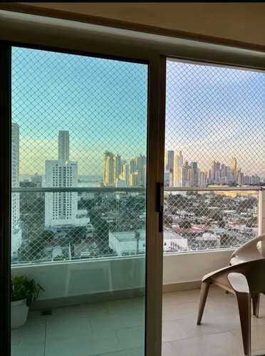 Se Vende Apartamento solo línea blanca en San Francisco.