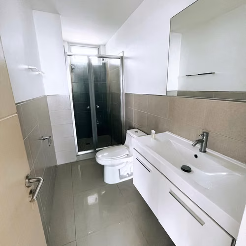 Se Vende Apartamento solo línea blanca en San Francisco.