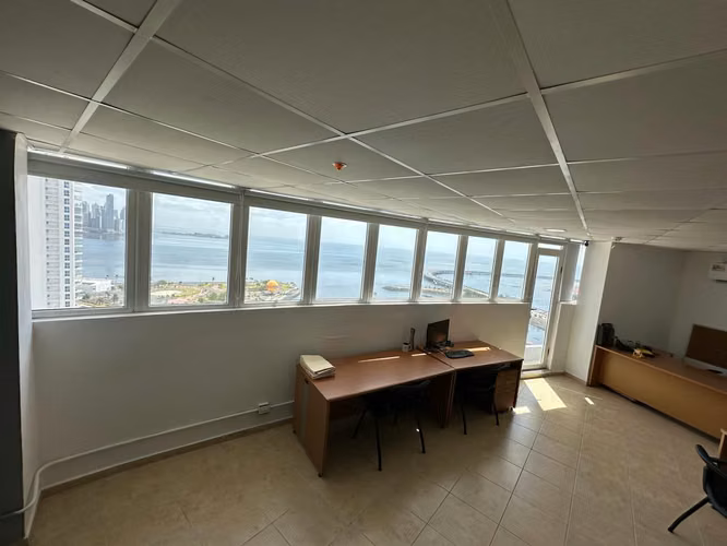 ALQUILER DE OFICINA EN PH BAY VIEW BALBOA