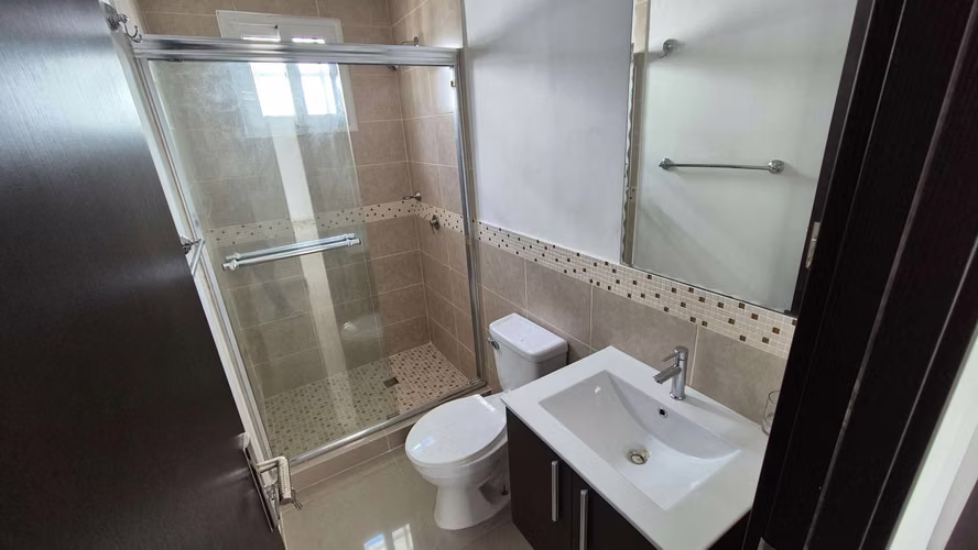 VENTA DE CASA EN PH PRIMAVERA EN VISTA ALEGRE PANAMÁ OESTE