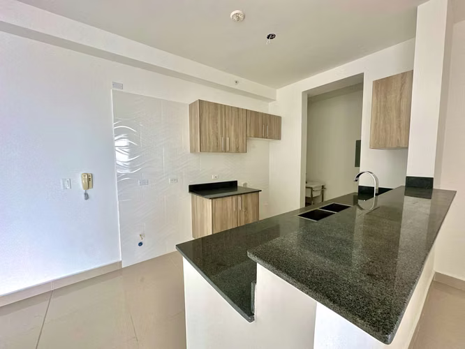 Viva con estilo en un moderno apartamento de tres recámaras en P.H. Bella veduta