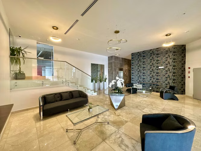 Viva con estilo en un moderno apartamento de tres recámaras en P.H. Bella veduta