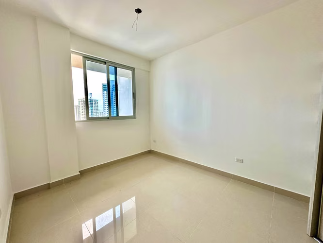 Viva con estilo en un moderno apartamento de tres recámaras en P.H. Bella veduta