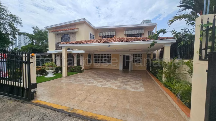Vendo Casa Privilegiada en Loma Alegre, San Francisco 26-2906GG