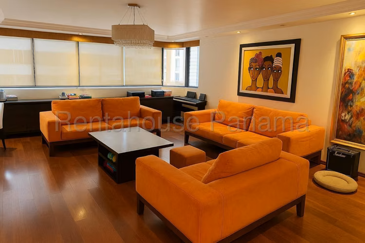 Vendo Apartamento Remodelado con 151 m2 en PH Princess, Marbella 26-3041GG