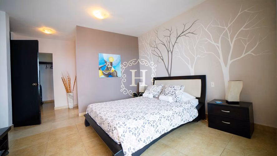 Investment Opportunity with stunning ocean view in Playa Blanca