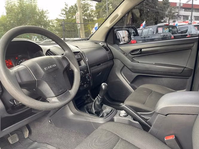 ISUZU DMAX 2020 MANUAL 4X4