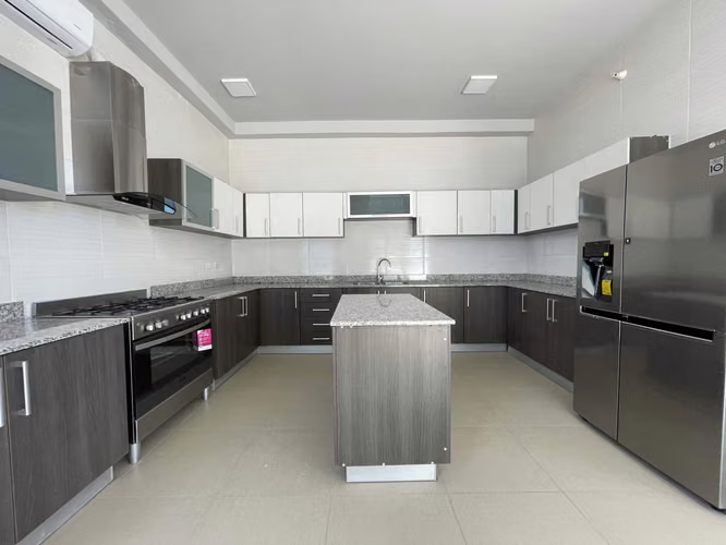 Venta de apartamento en PH Country Club, Costa del Este