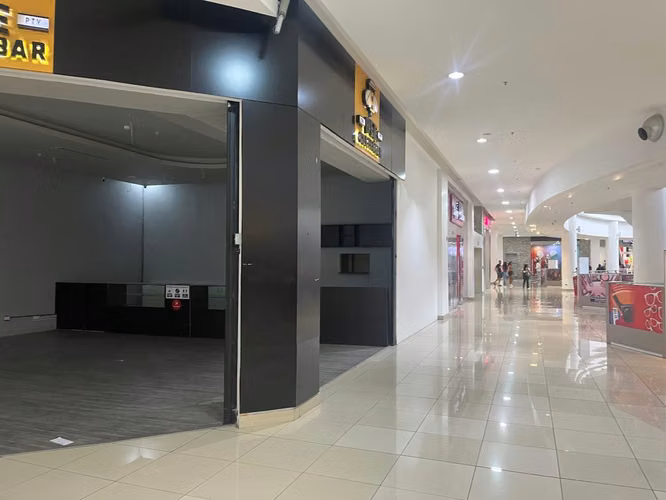 Banco vende local comercial en P.H. Los Andes Mall – San Miguelito (gb)