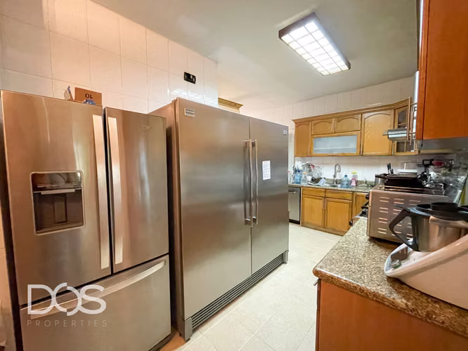 VENTA de Casa con Patio en Costa del Este | Den + Oficina