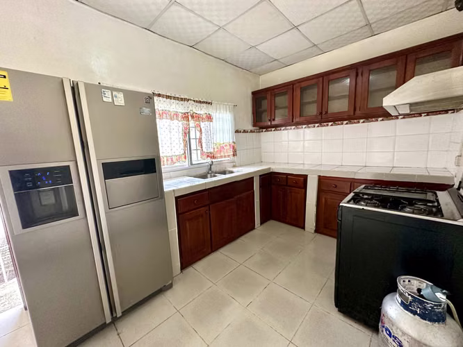 SE VENDE CASA DE ESQUINA EN RESIDENCIAL CÉNTRICO DE VOLCÁN