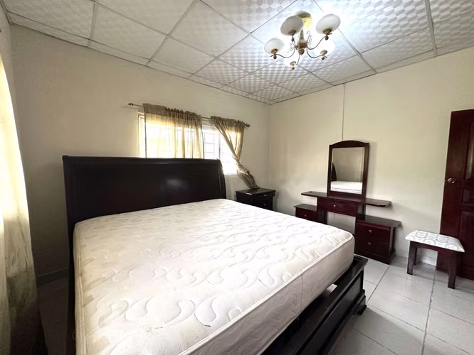 SE VENDE CASA DE ESQUINA EN RESIDENCIAL CÉNTRICO DE VOLCÁN