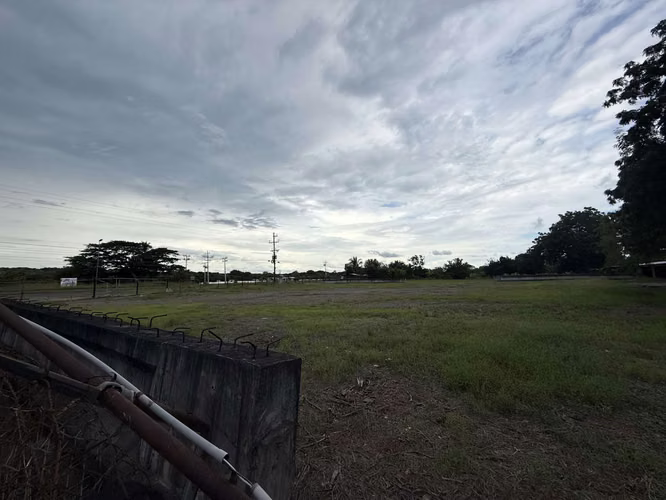 Se Vende Terreno en El Espinal de Guarare Via Las Tablas - Chitre