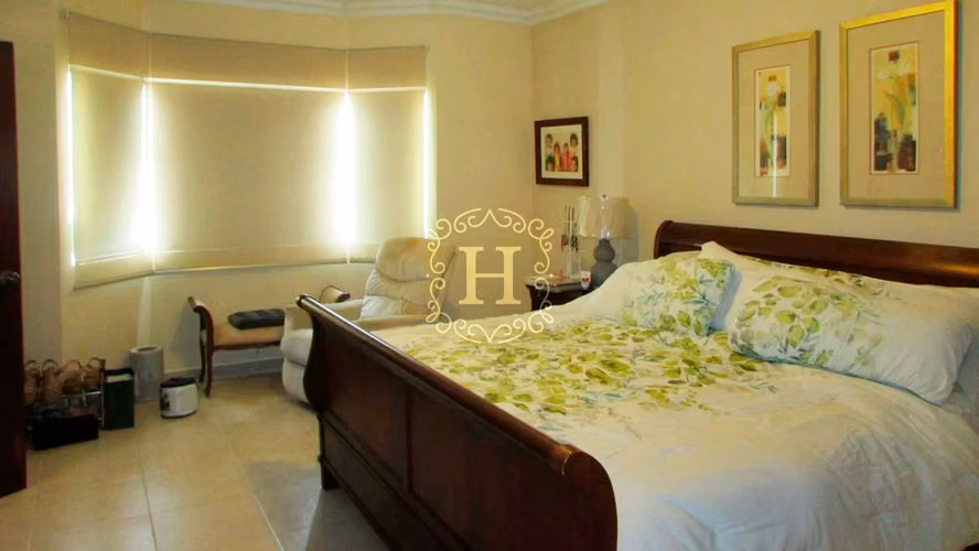 Lujosa Residencia en Costa Serena – Confort, Elegancia y Seguridad - Imagen 12
