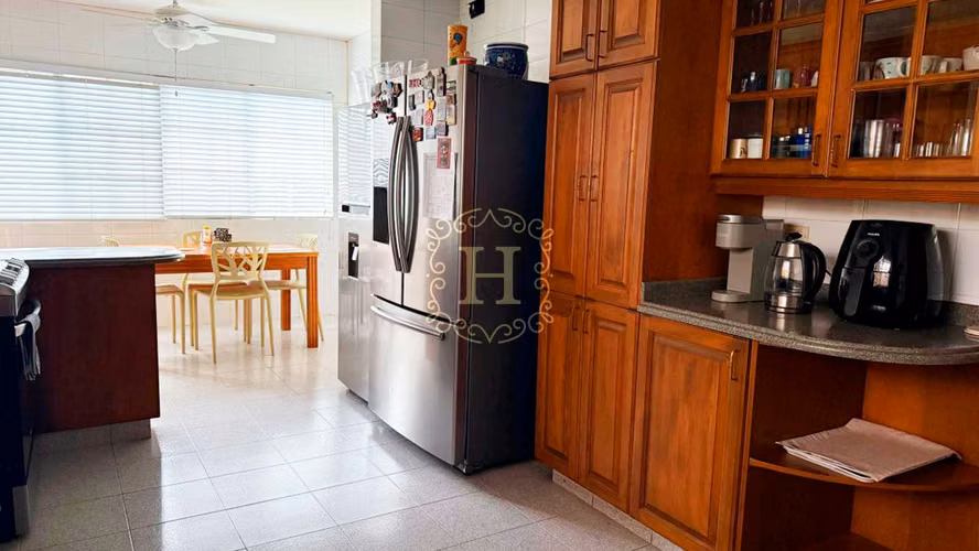 Lujosa Residencia en Costa Serena – Confort, Elegancia y Seguridad - Imagen 5